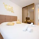 Mifi * Trogir