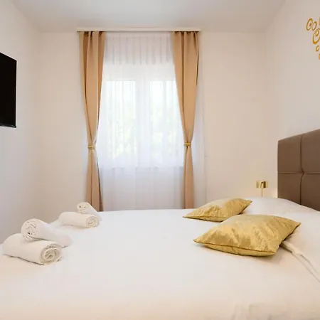 Mifi Apartment Trogir